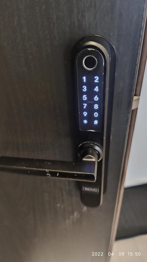 Happy Inn Just Studio, Self Check-In-24X7,Parking-In-The-Underground-Garage VNO Exteriör bild