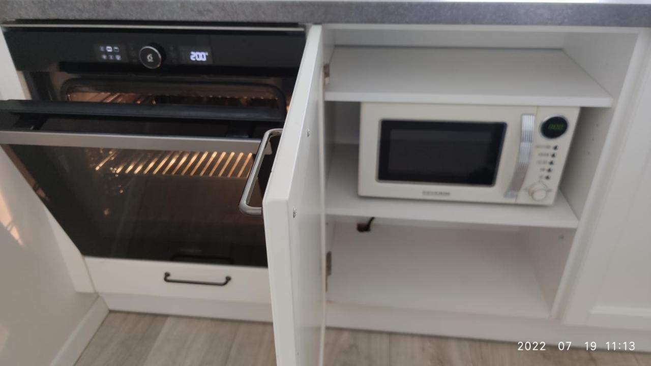 Happy Inn Just Studio, Self Check-In-24X7,Parking-In-The-Underground-Garage VNO Exteriör bild
